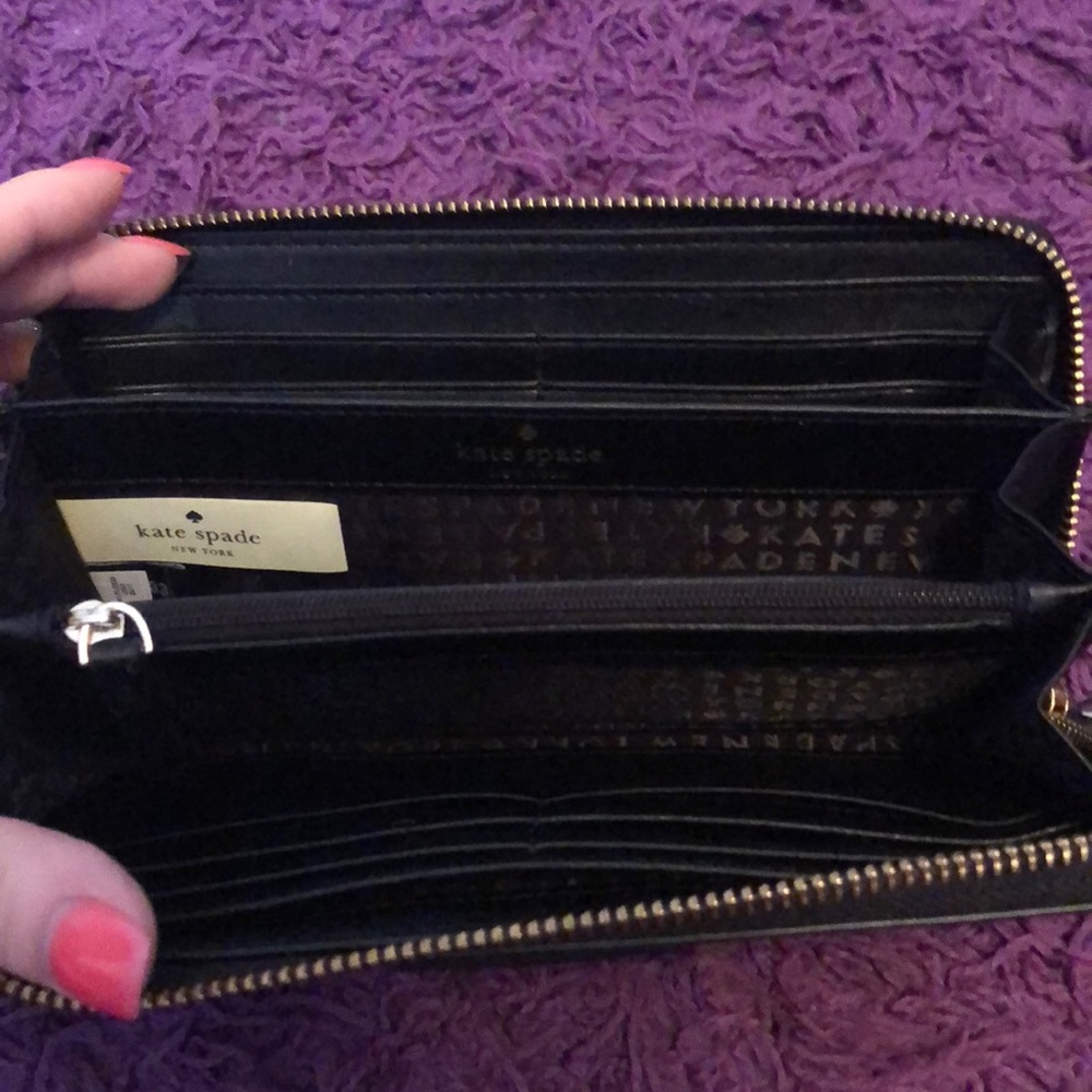 Kate Spade Wallet - Picture 2 of 5
